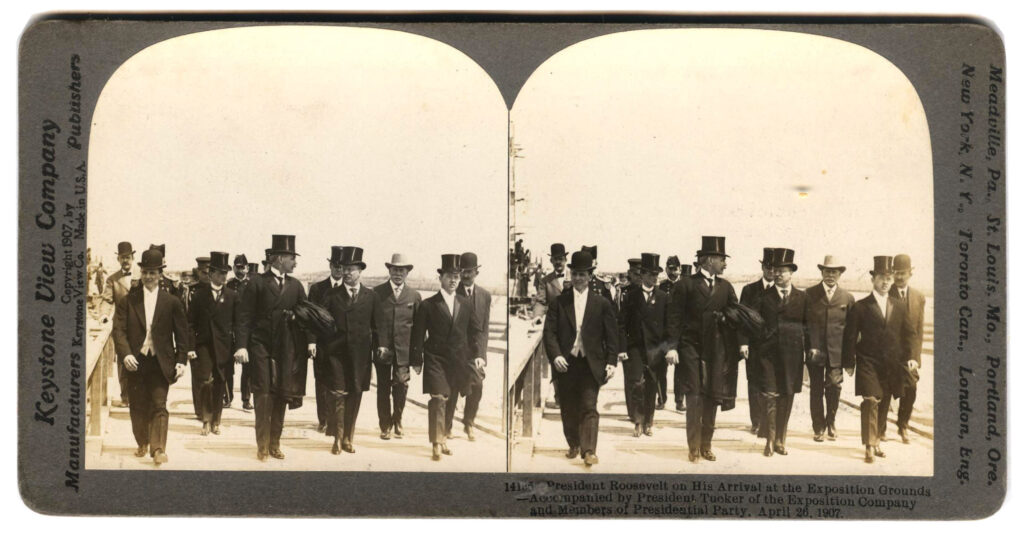 Roosevelt Arriving at Exposition front 001