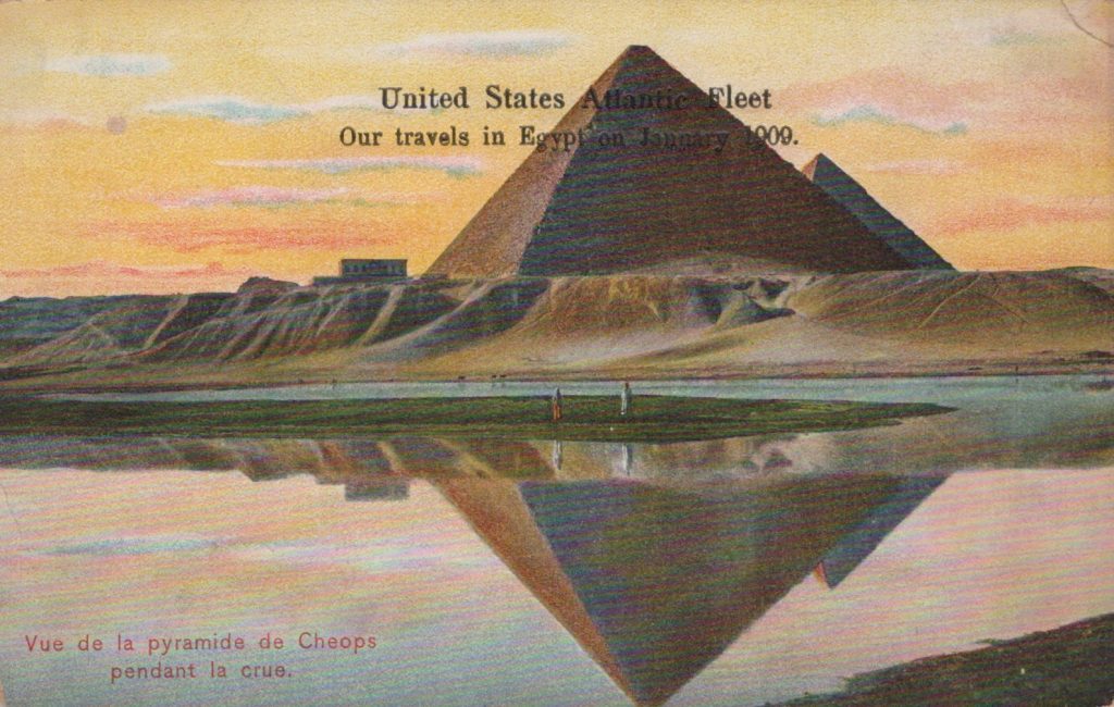 Vue de la pyramide de Cheops pendant la crue